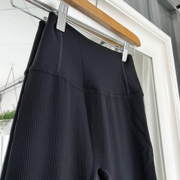 PRIV black ribbed leggings - Picture 2 of 3